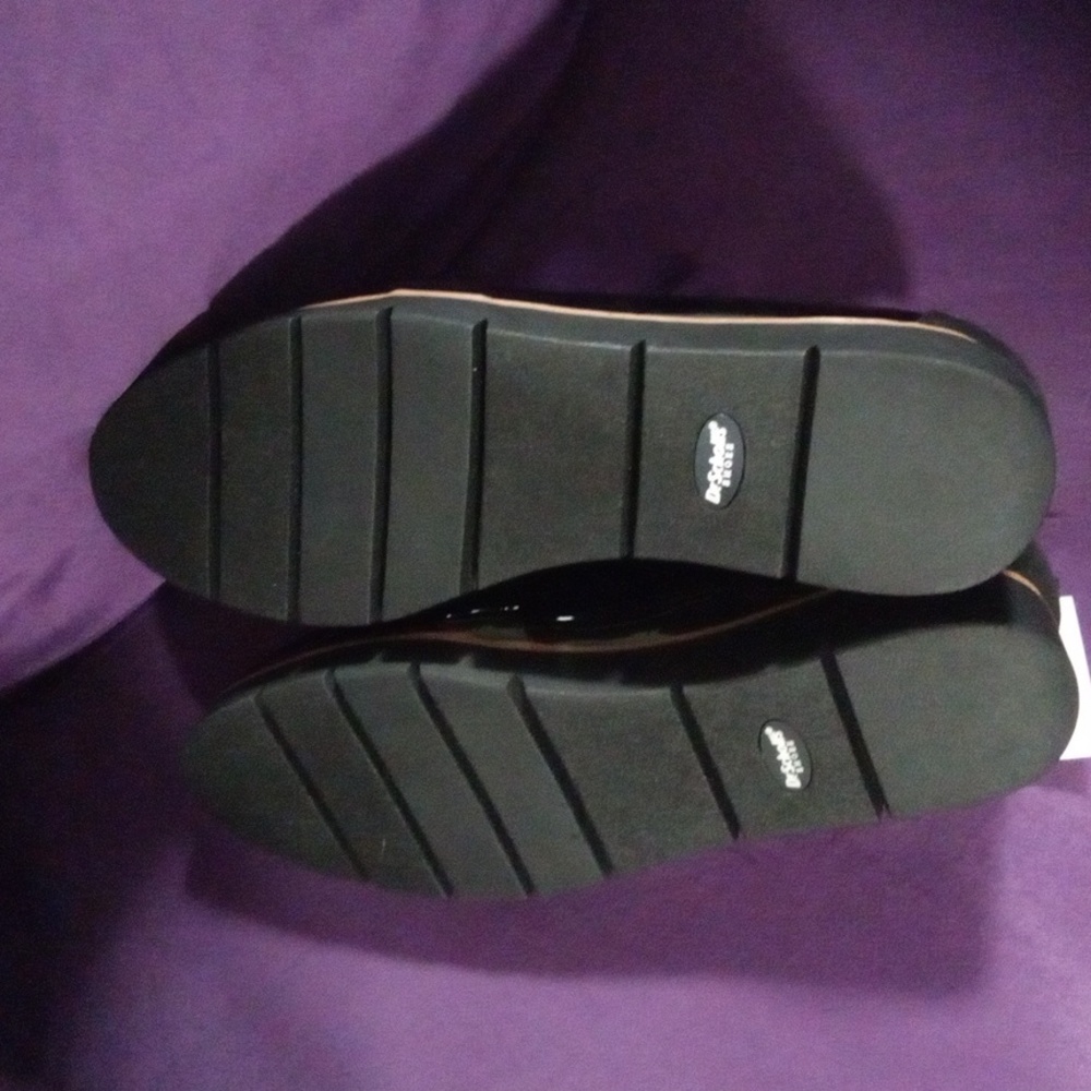 Dr. Scholl's Black and Gray Loafers with Classic Design - Picture 3 of 3